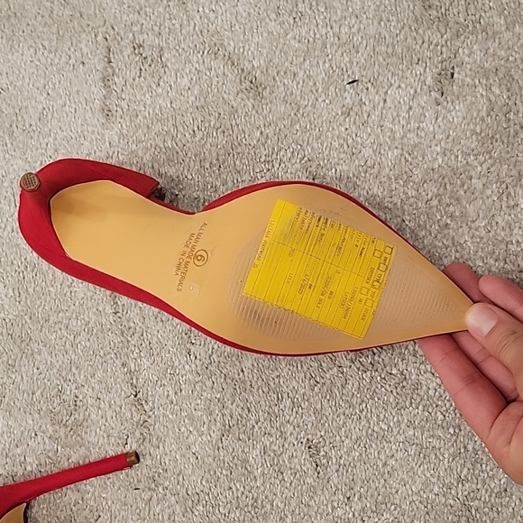 Heels - Picture 3 of 5